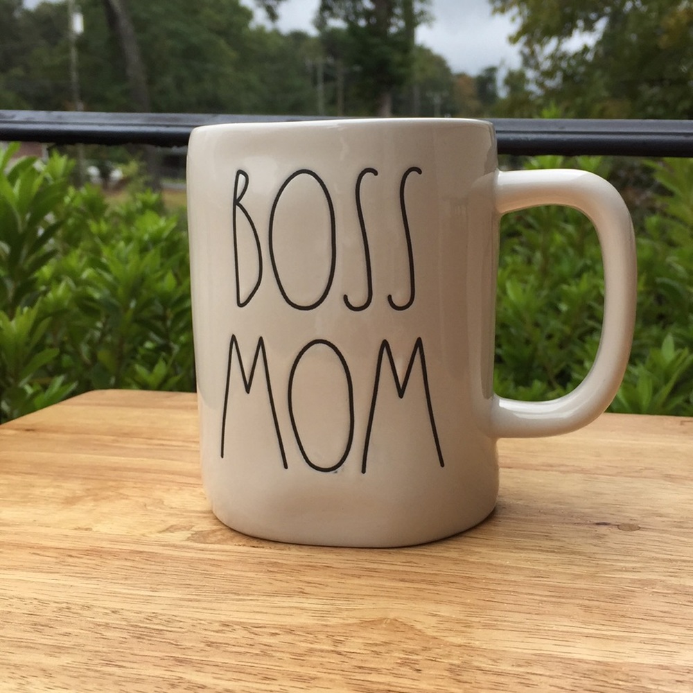 Rae Dunn BOSS MOM Brand New Mug